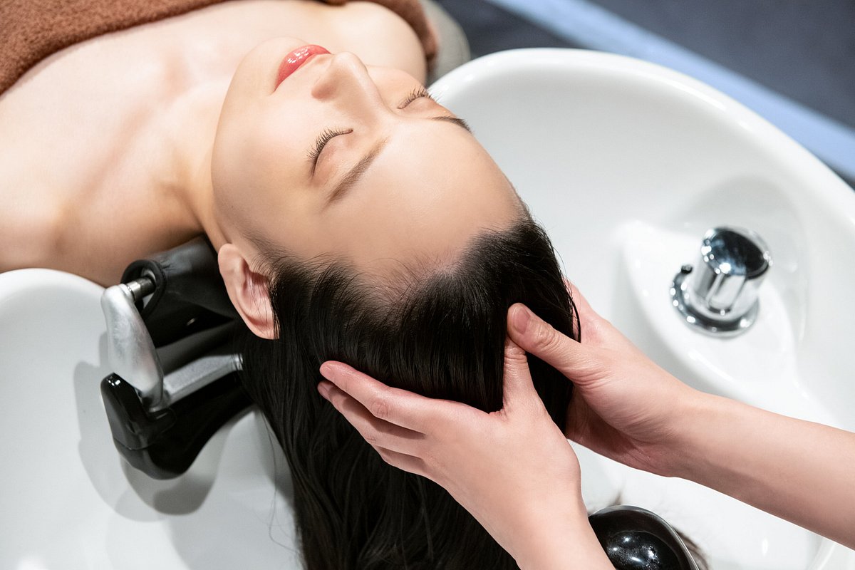 head-oil-massage-this